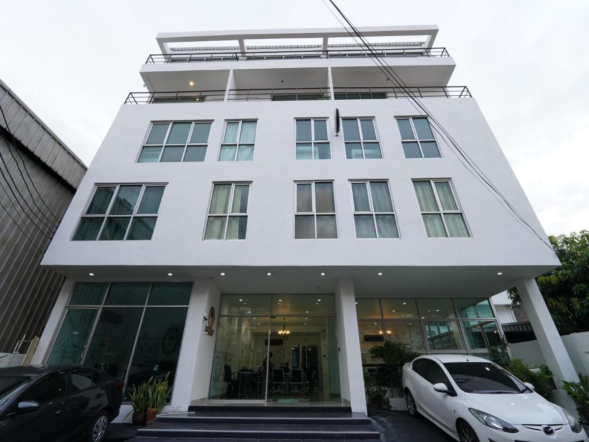 Roomquest Bangkok Sukhumvit 50 מראה חיצוני תמונה